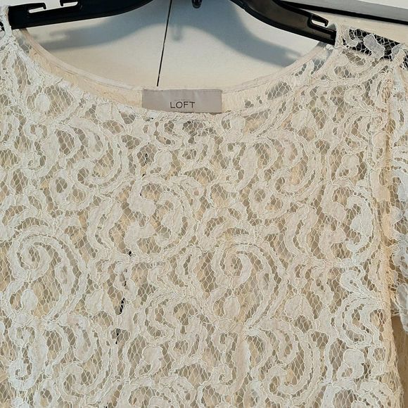 Ann Taylor LOFT Off White Lace 3/4 Sleeve Blouse - Medium - Picture 2 of 4